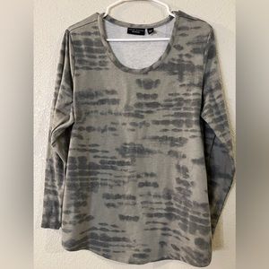 Susan Graver Weekend Large Gray Long Sleeve Top Printed